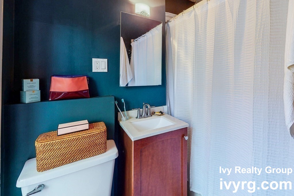 20 Joy St, Beacon Hill