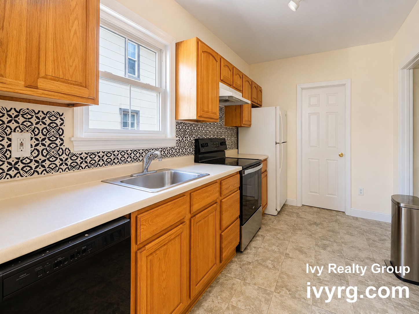 Photos of apartment on Alpine,Somerville MA 02145