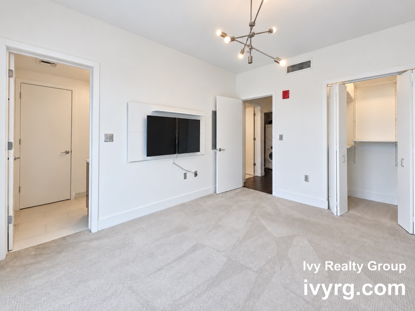 Photos of apartment on Medford St.,Somerville MA 02143