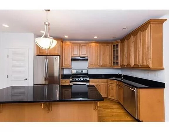 103 Sewall Ave, Coolidge Corner