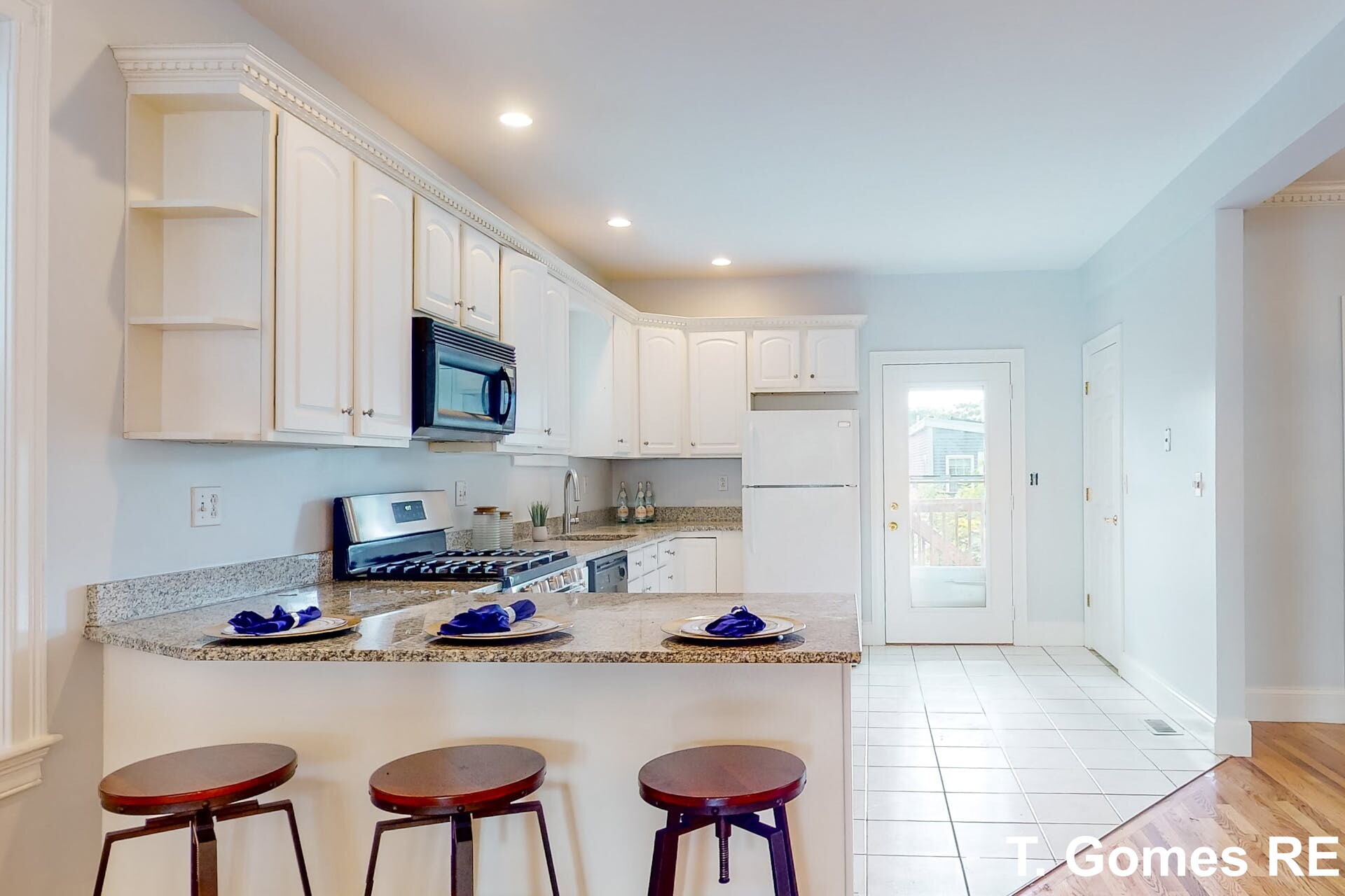 87 Old Harbor St, South Boston