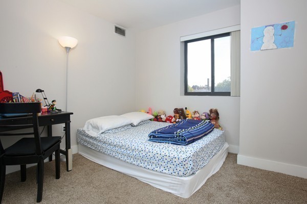 2 bed, 1.5 bath apartment for rent at 15 North Beacon St Unit 104, Allston — photo 7 of 17