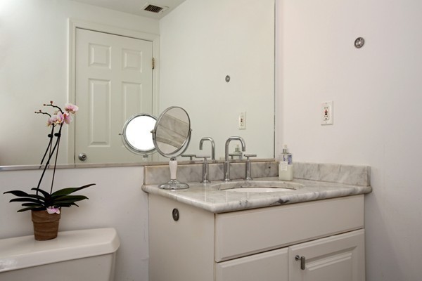 2 bed, 1.5 bath apartment for rent at 15 North Beacon St Unit 104, Allston — photo 8 of 17