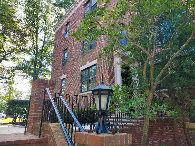 1988 Commonwealth Ave, Brighton