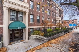 1 bed, 1 bath apartment for rent at 189 Chestnut Hill Ave Unit 8, Brighton — photo 3 of 29