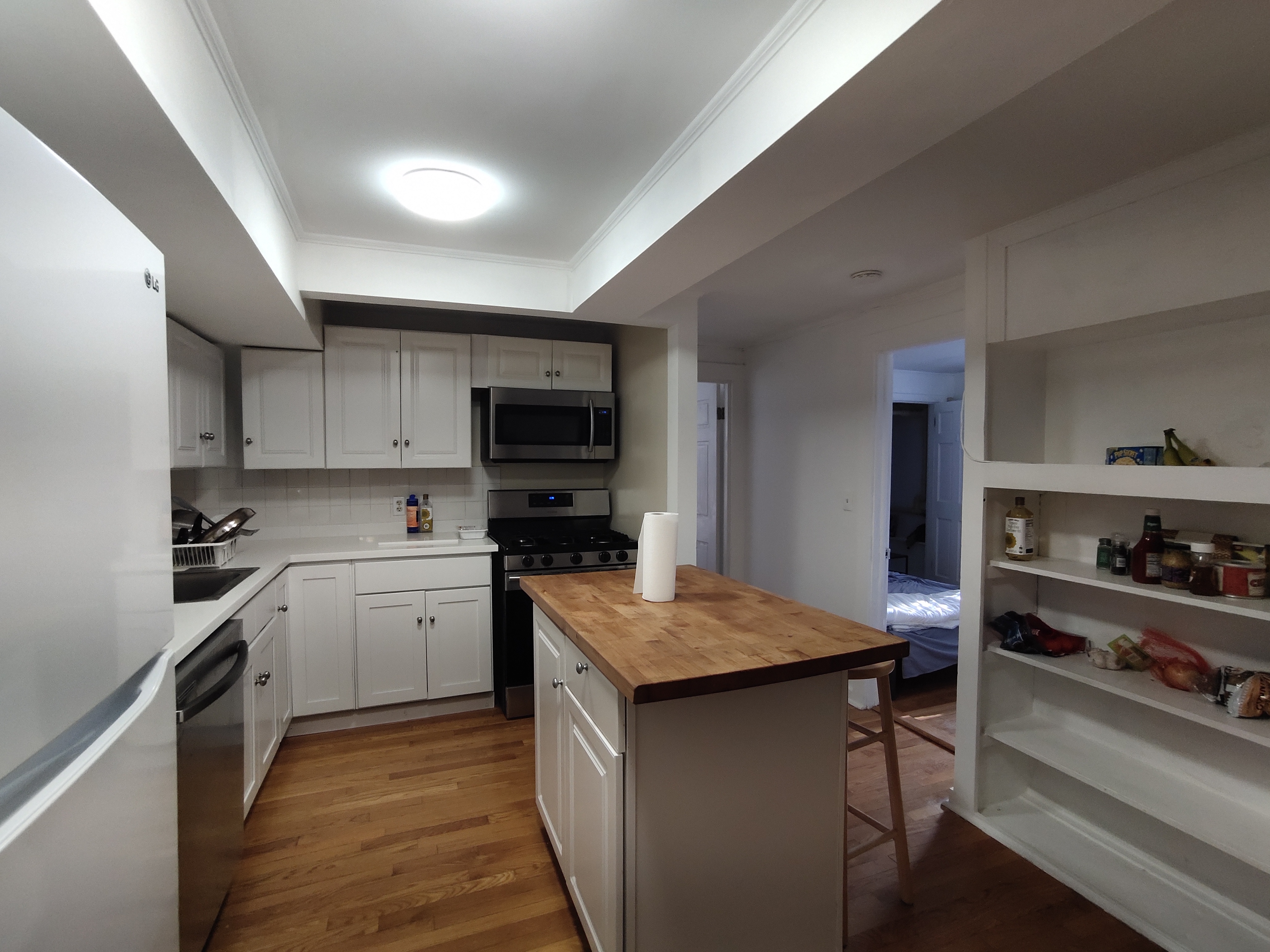 3 bed, 1 bath apartment for rent at 15 Wellman St Unit 1, Coolidge Corner — photo 1 of 9