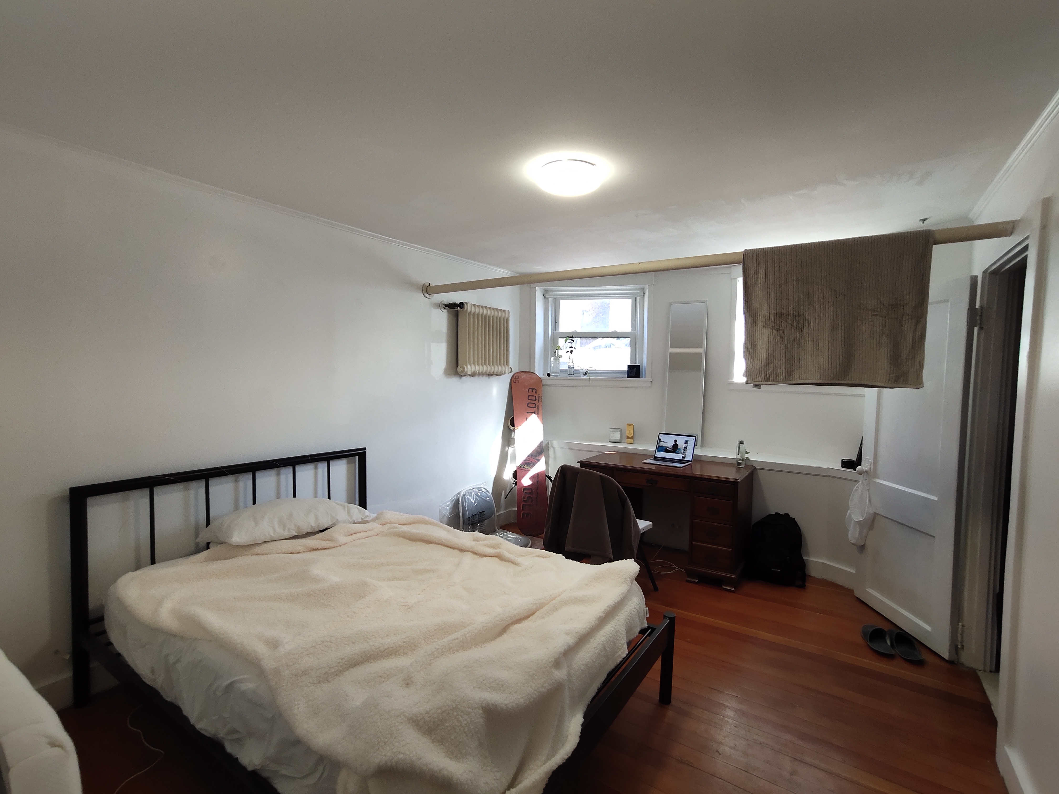 3 bed, 1 bath apartment for rent at 15 Wellman St Unit 1, Coolidge Corner — photo 3 of 9