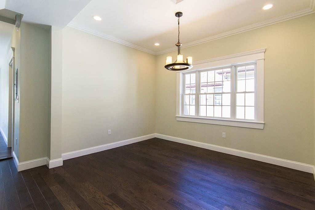 397 Norfolk St, Wellington-Harrington