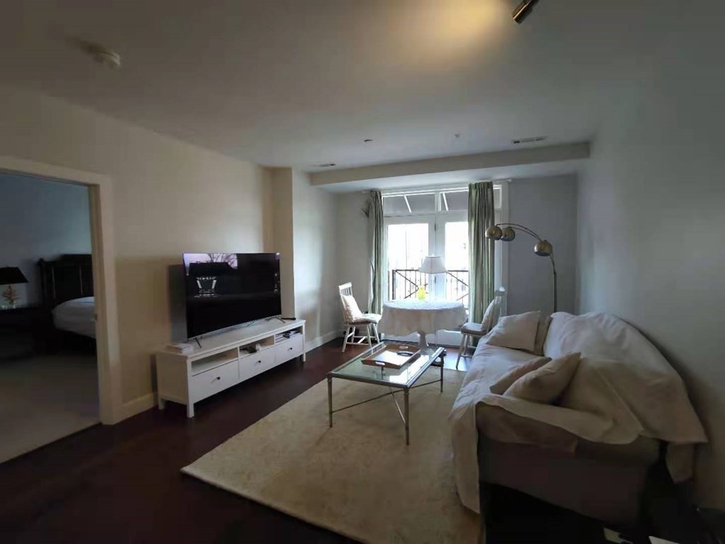 2 bed, 2 bath apartment for rent at 1501 Commonwealth Ave Unit 203, Brighton — photo 3 of 9