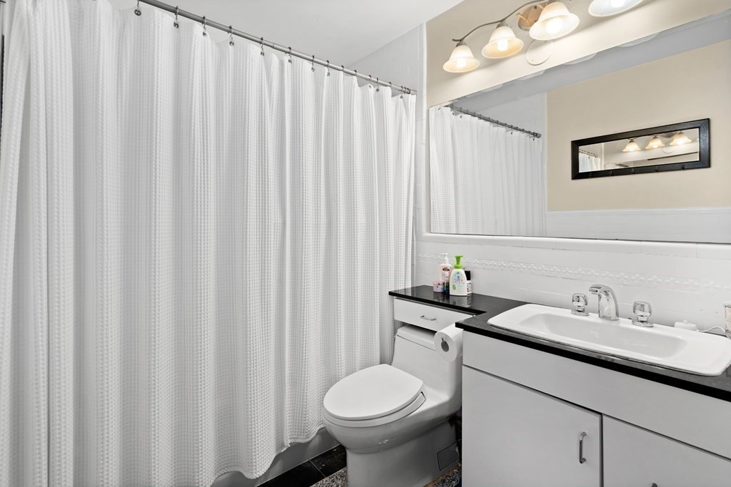 1080 Beacon St, Longwood