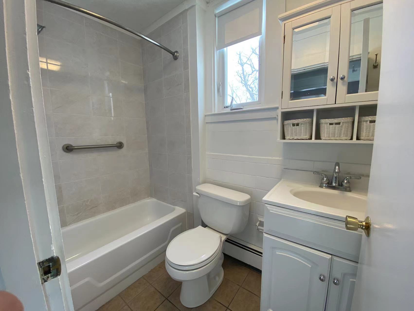 4 bed, 2 bath apartment for rent at 90 Massasoit St Unit B, Waltham — photo 6 of 14
