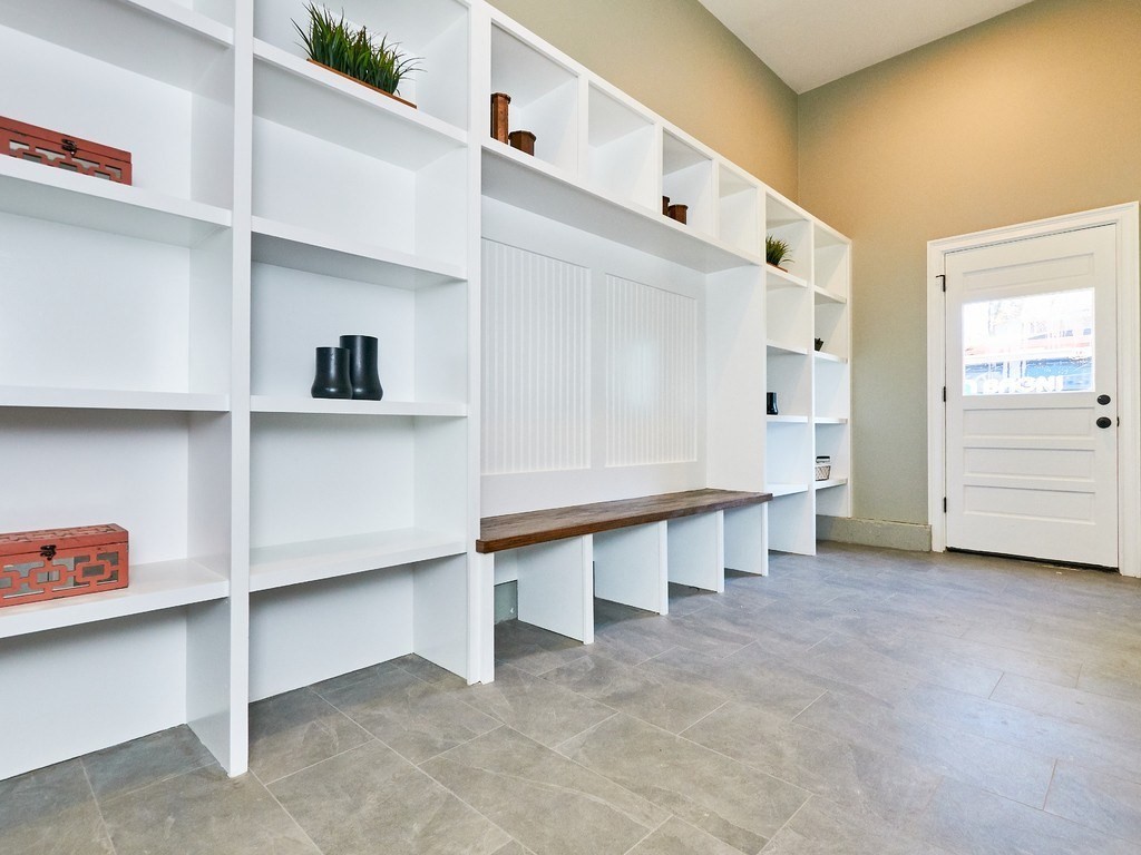 5 bed, 4+ bath apartment for rent at 217 Church St Unit A, Newton — photo 4 of 29