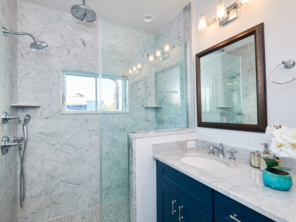 5 bed, 4+ bath apartment for rent at 217 Church St Unit A, Newton — photo 16 of 29