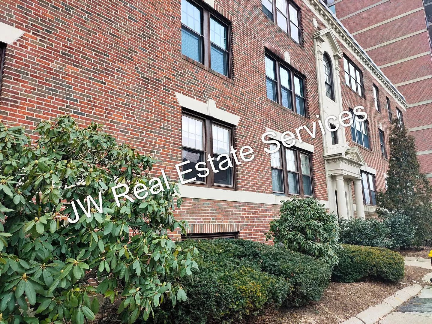 1992 Commonwealth Ave, Brighton