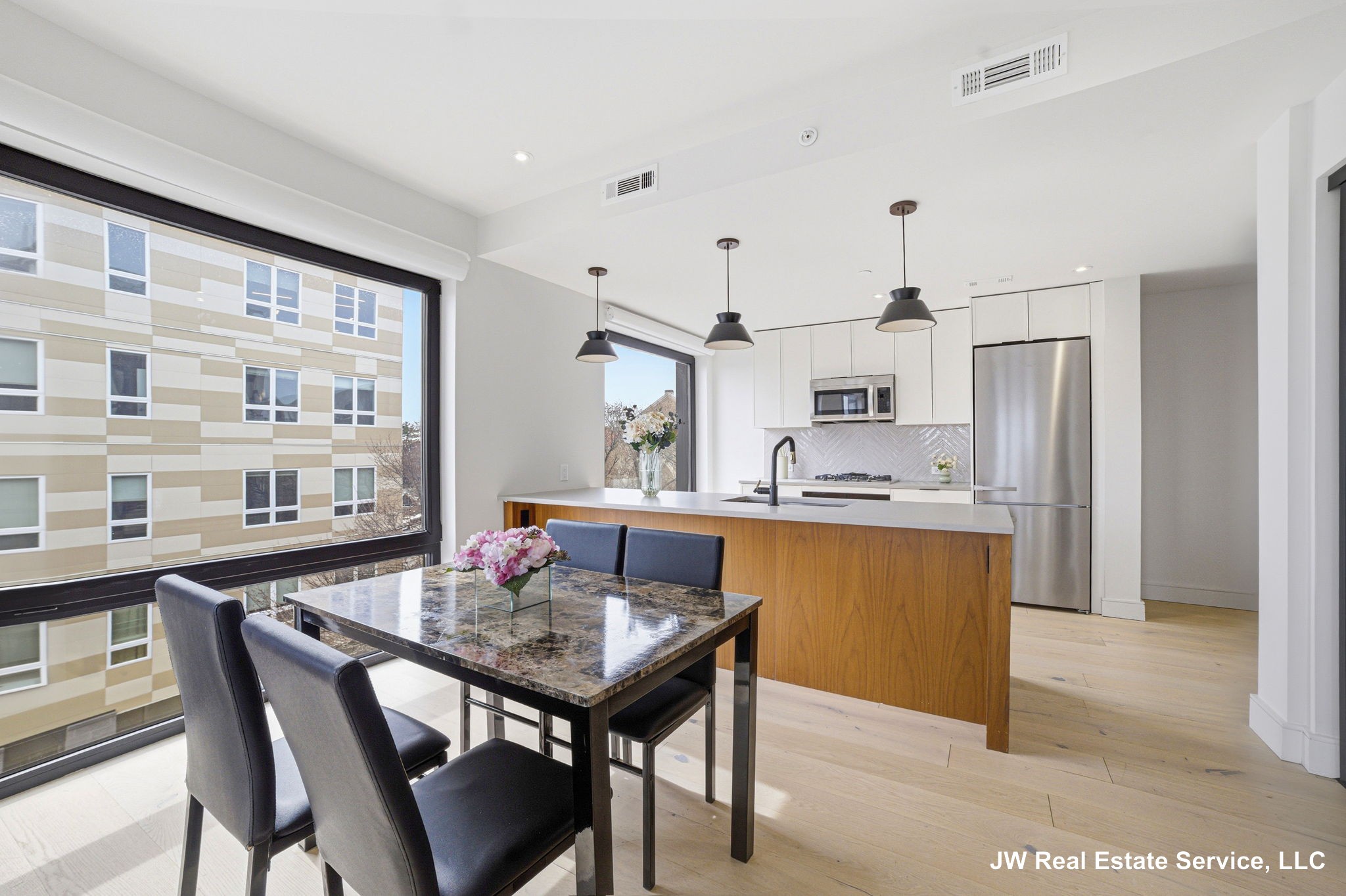 1 nevins hill way — Brighton