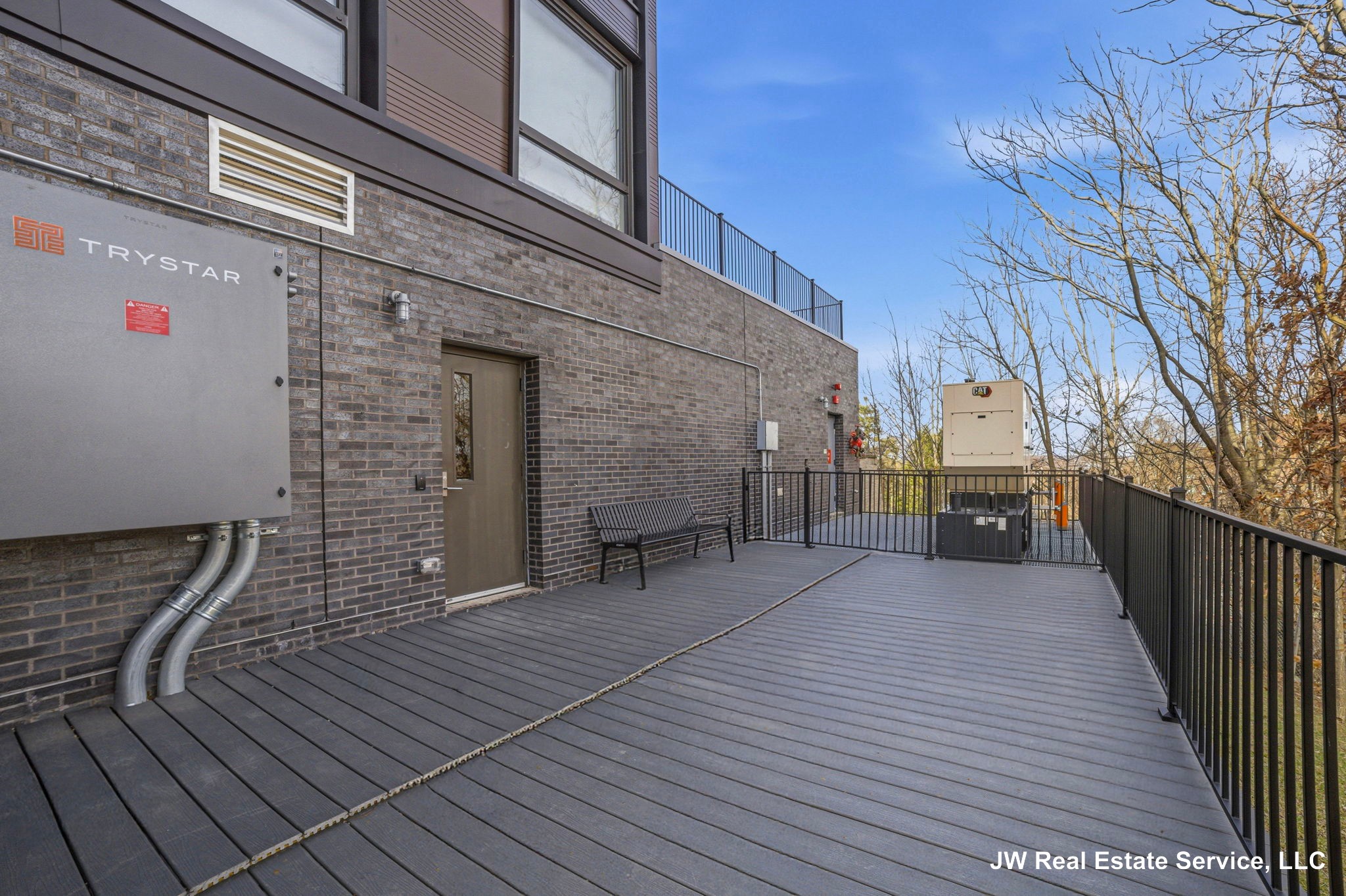 1 nevins hill way — Brighton
