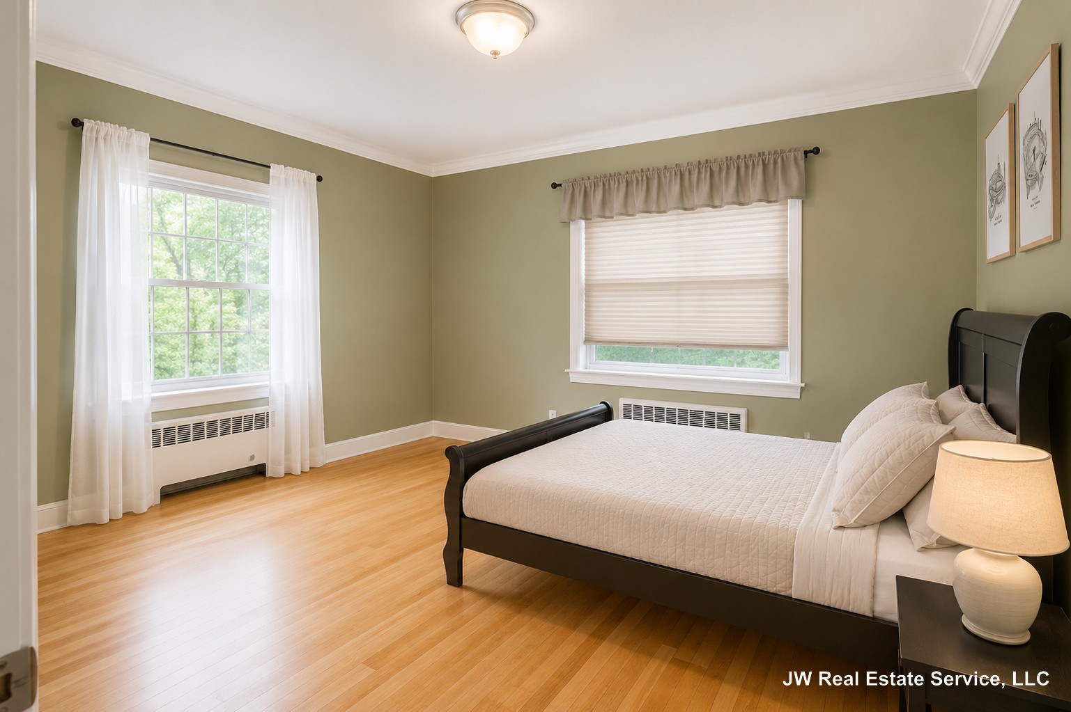 Photo 4 of 652 Washington St. Unit 3