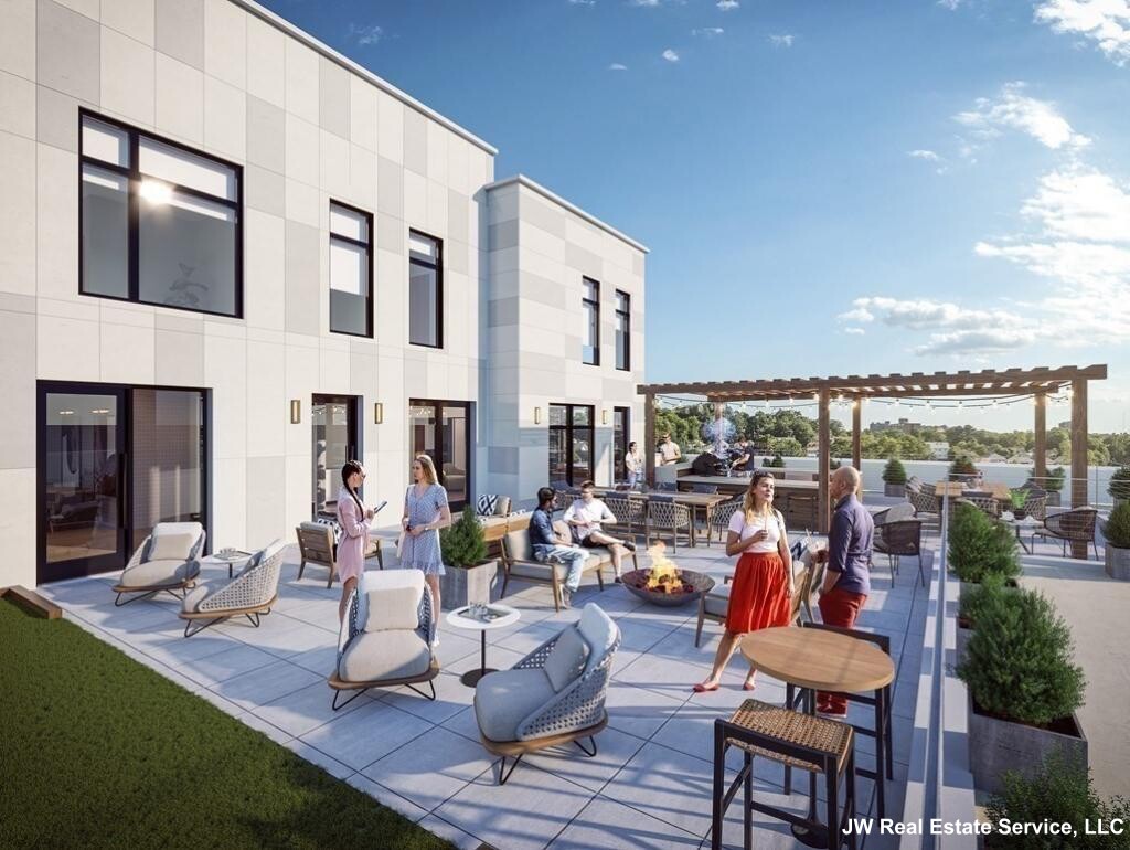 191 Washington St, Brighton