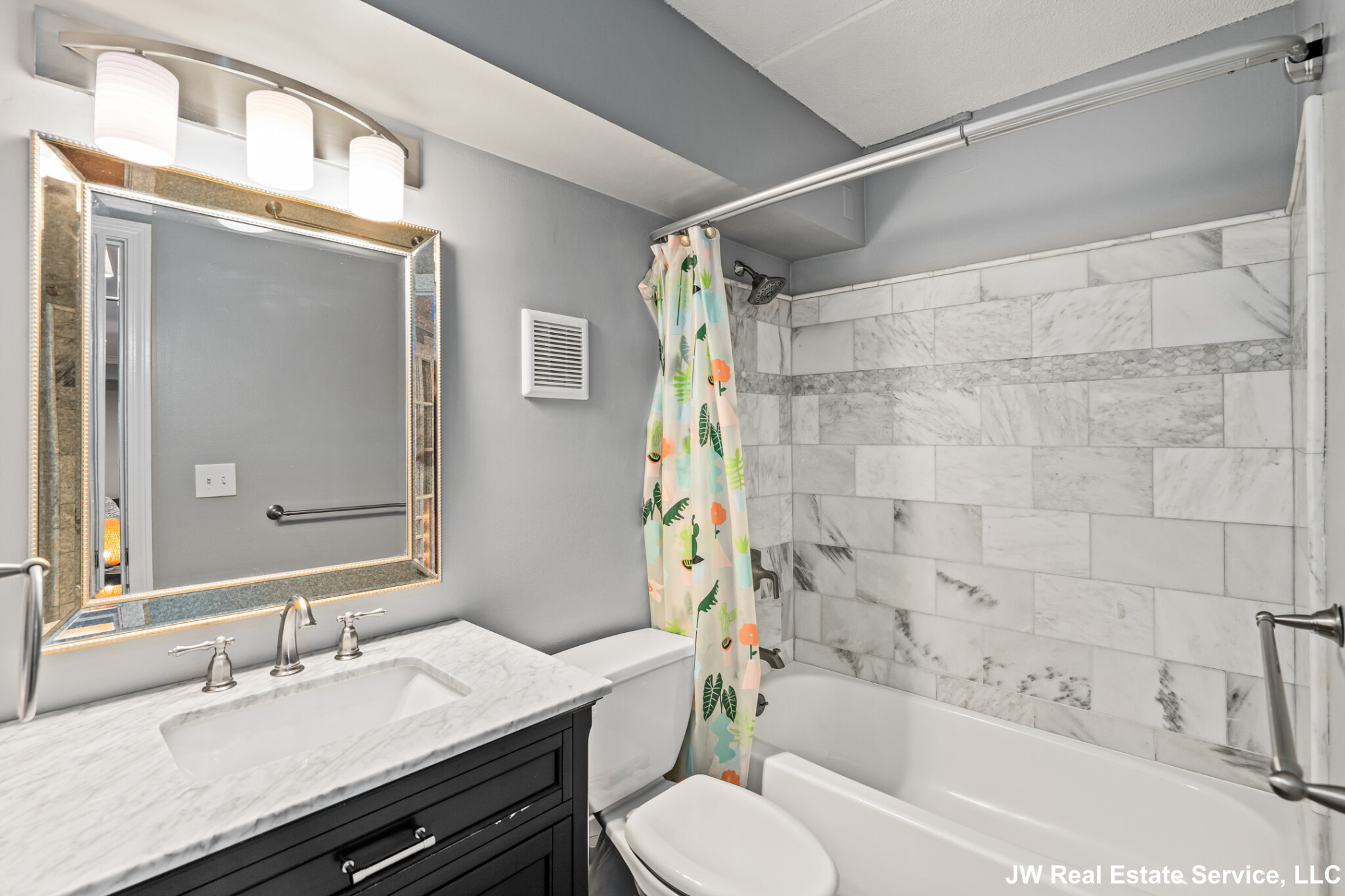 108 Peterborough St, Fenway