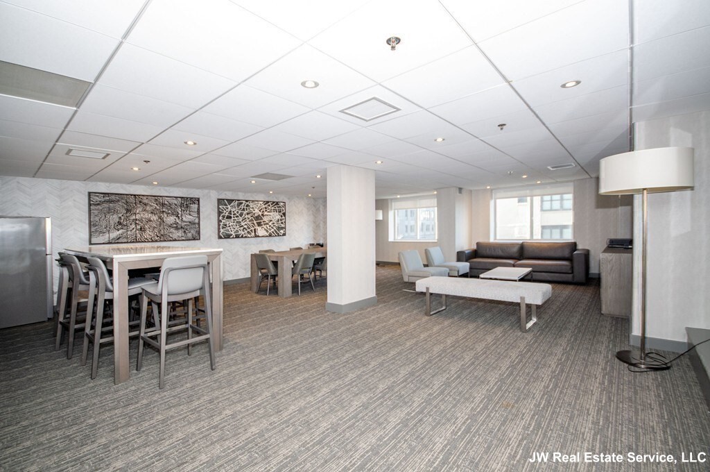 10 Museum Way, East Cambridge