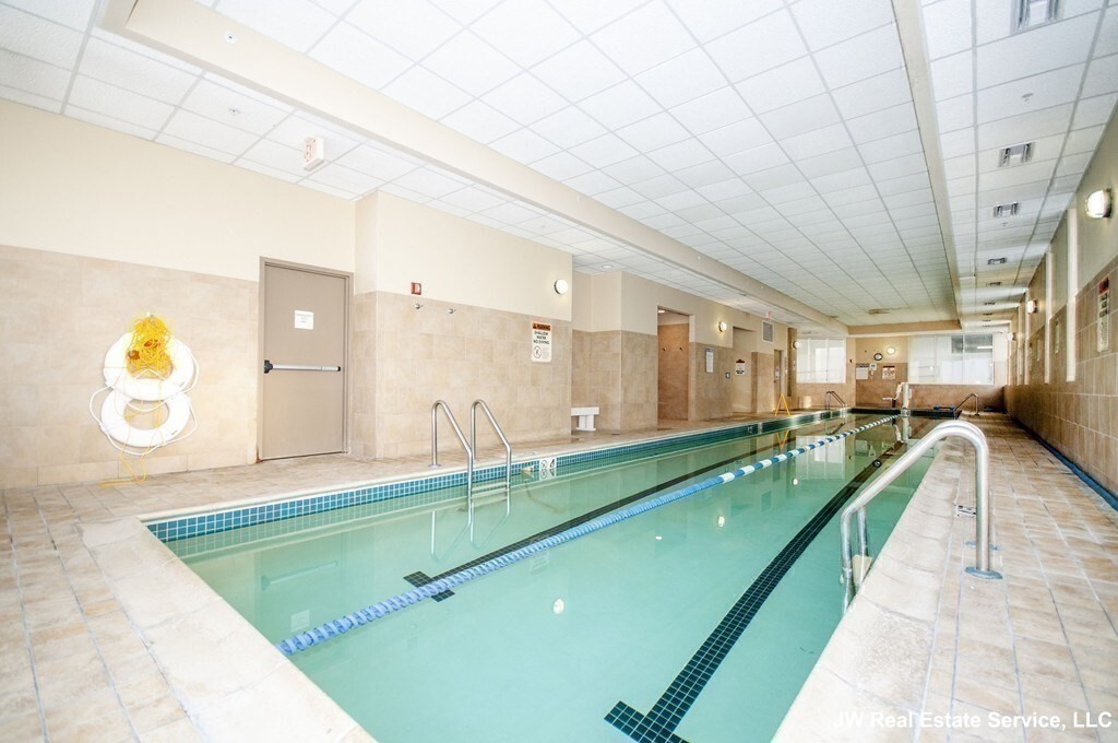 10 Museum Way, East Cambridge