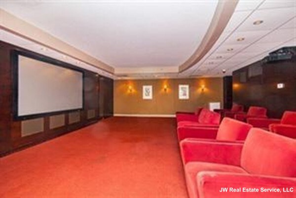 10 Museum Way, East Cambridge