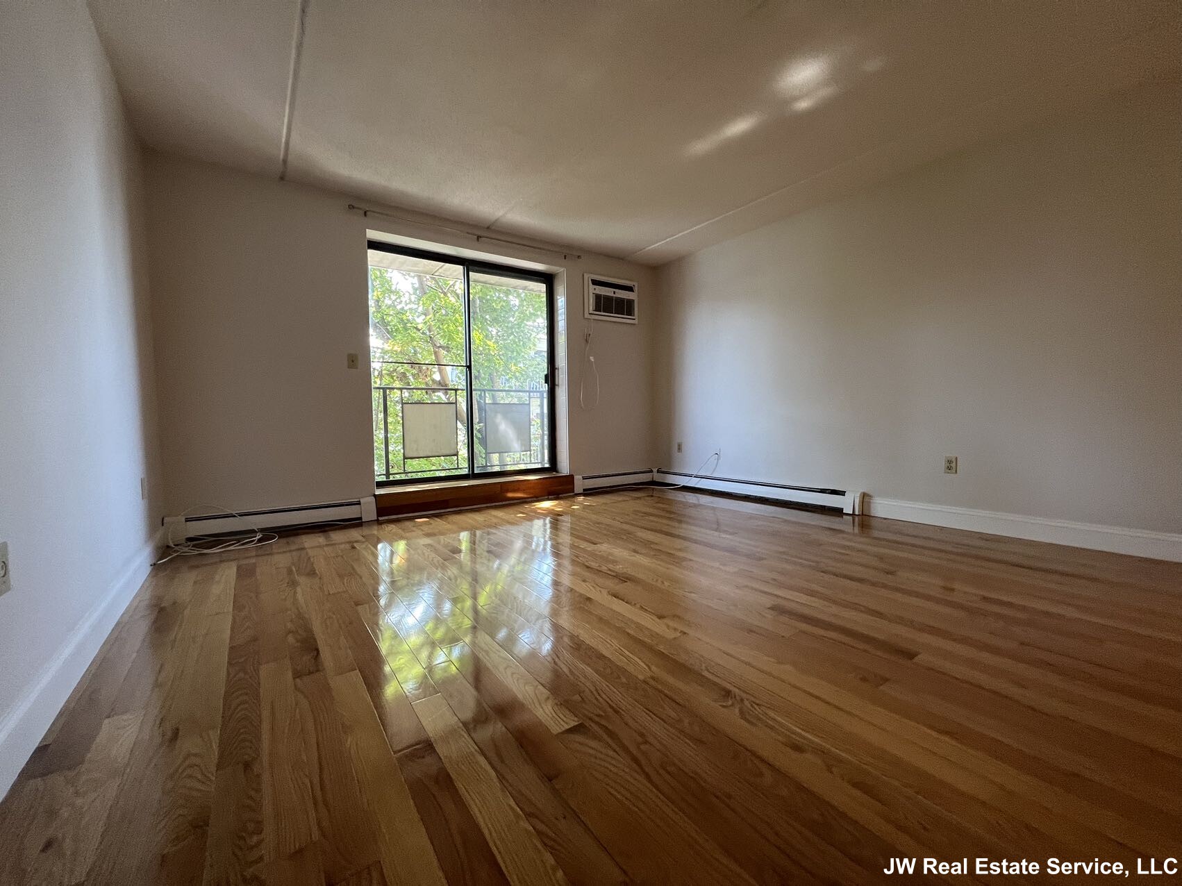 301 Lowell St, Magoun Square