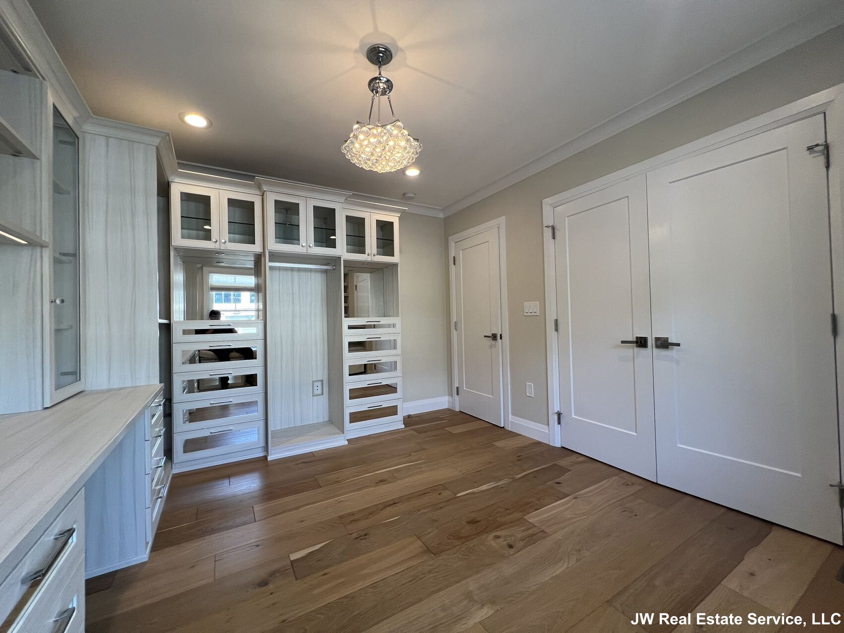 23 Winslow Rd, North Brookline