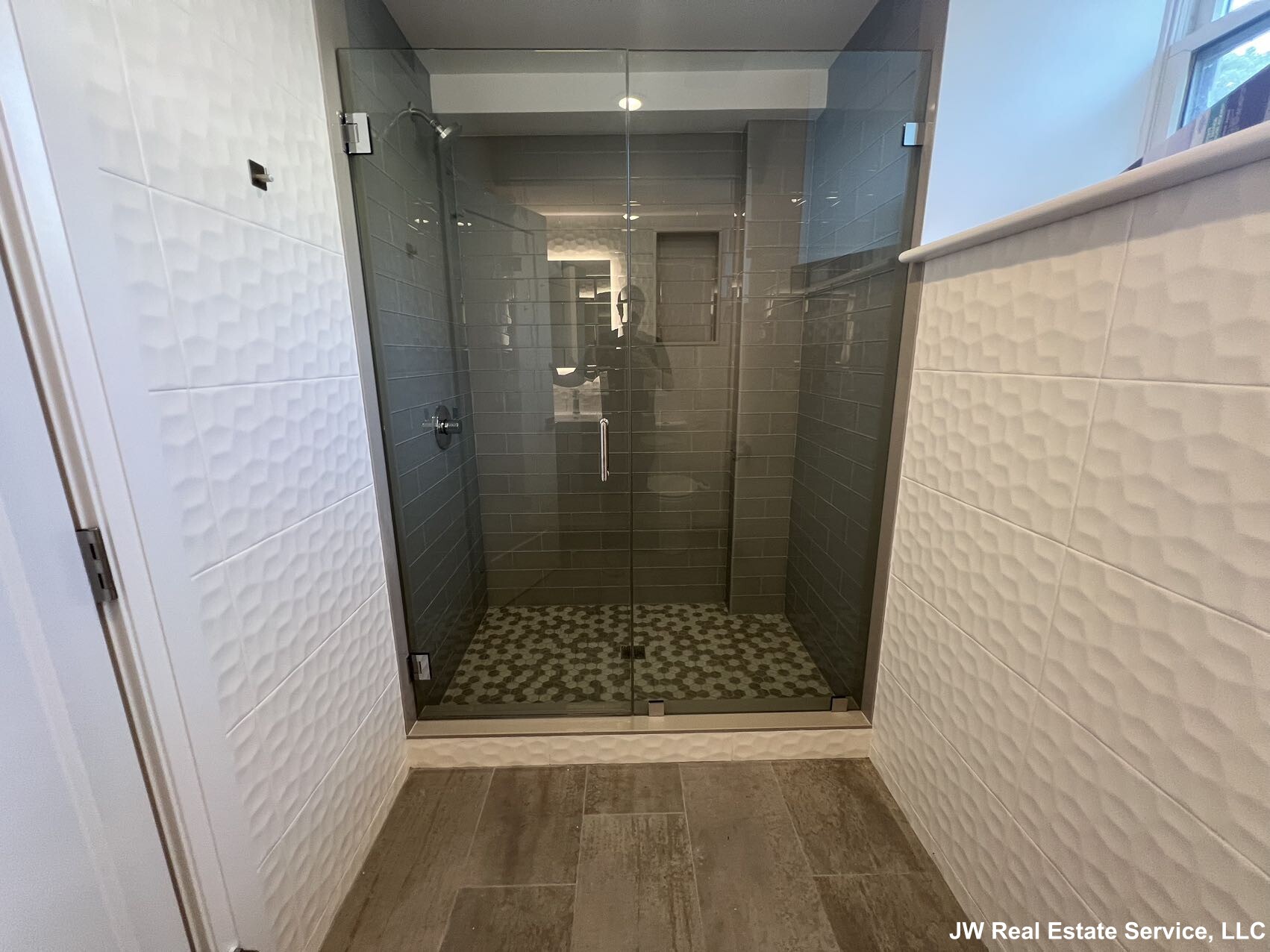 23 Winslow Rd, North Brookline