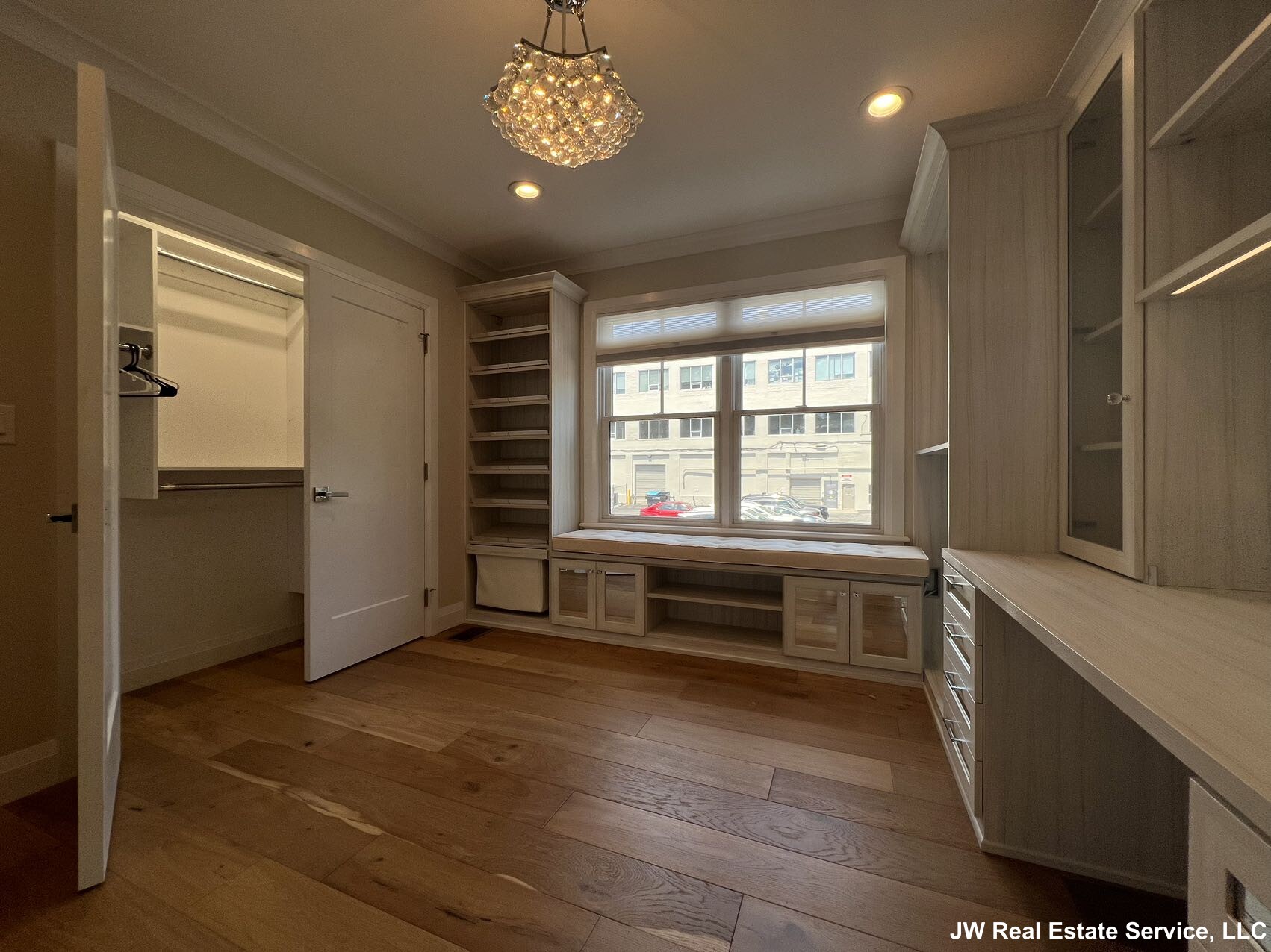 23 Winslow Rd, North Brookline