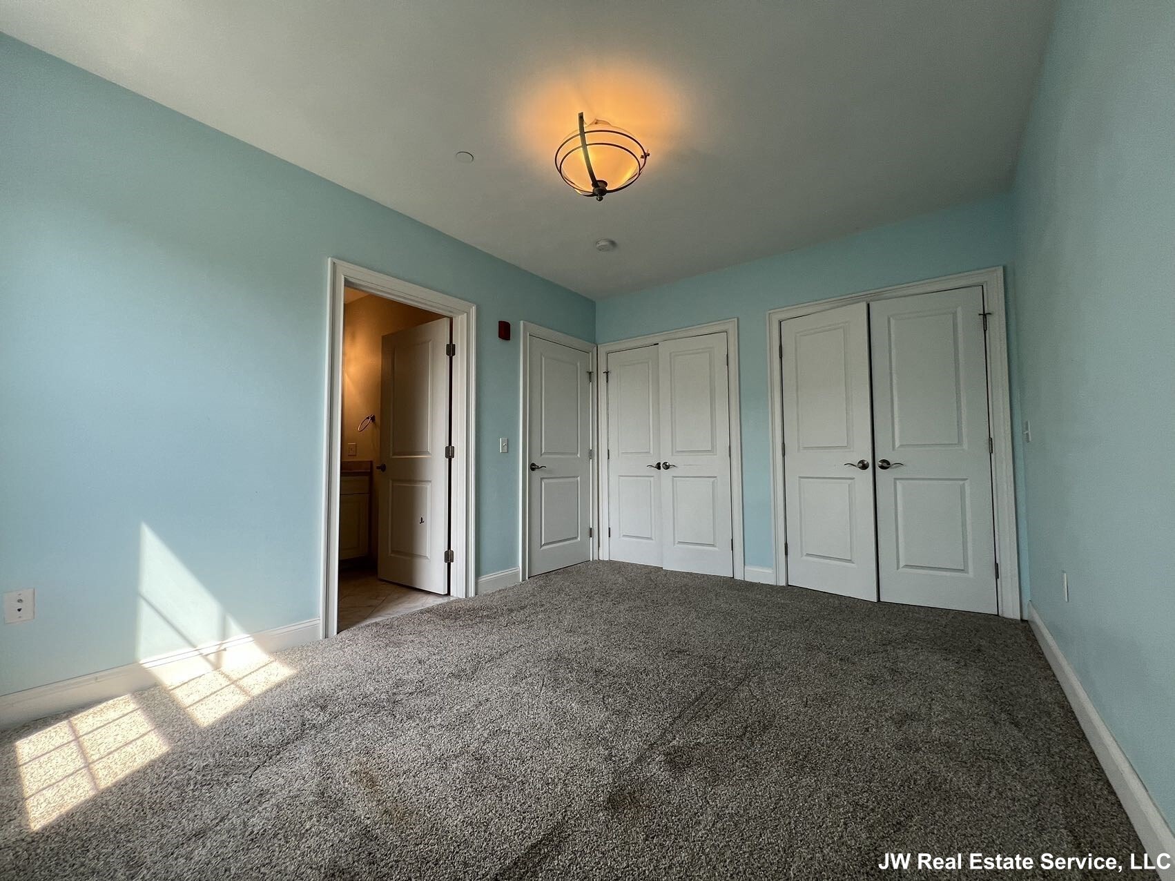 463 Rutherford Ave, Charlestown