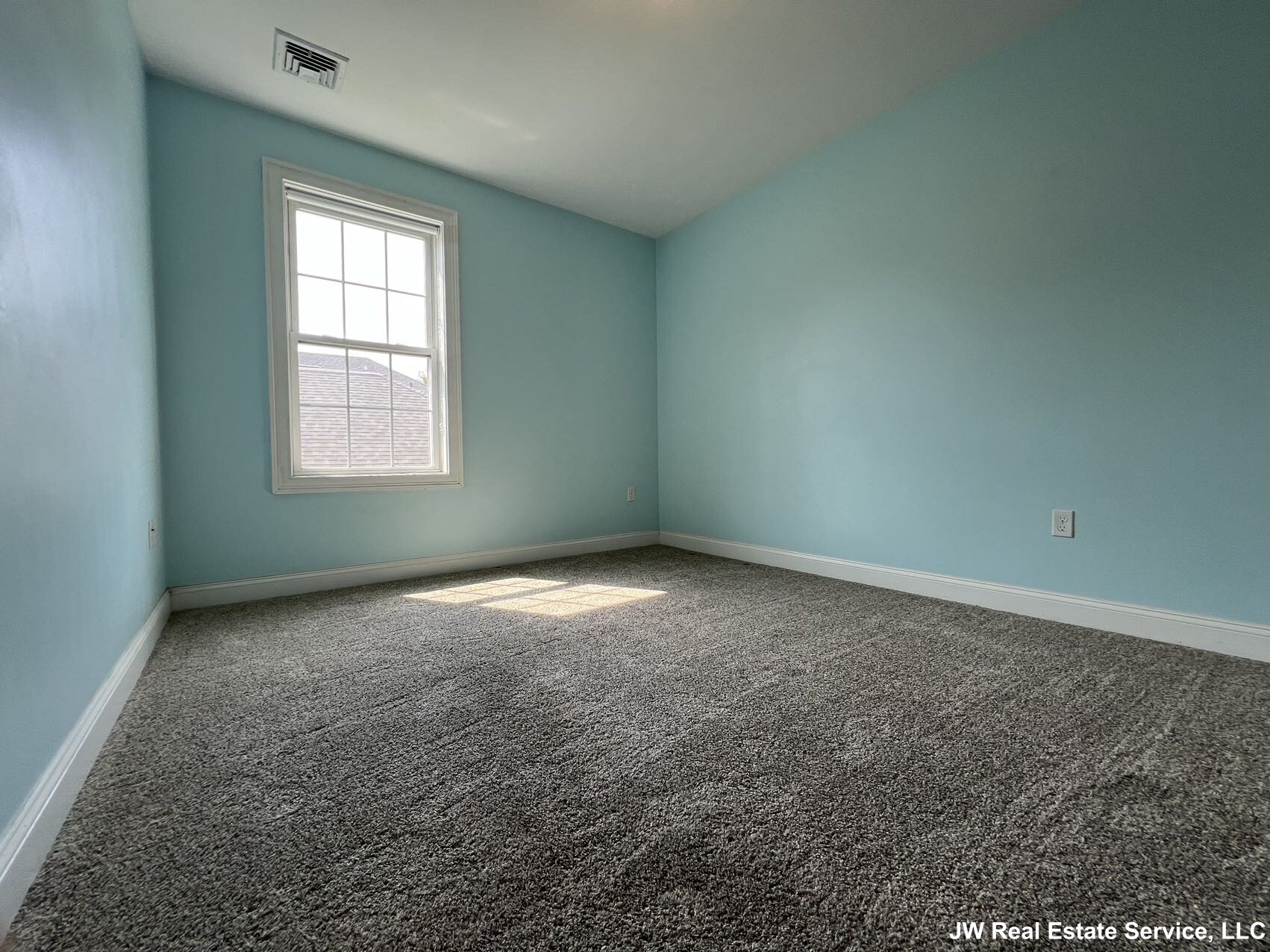 463 Rutherford Ave, Charlestown