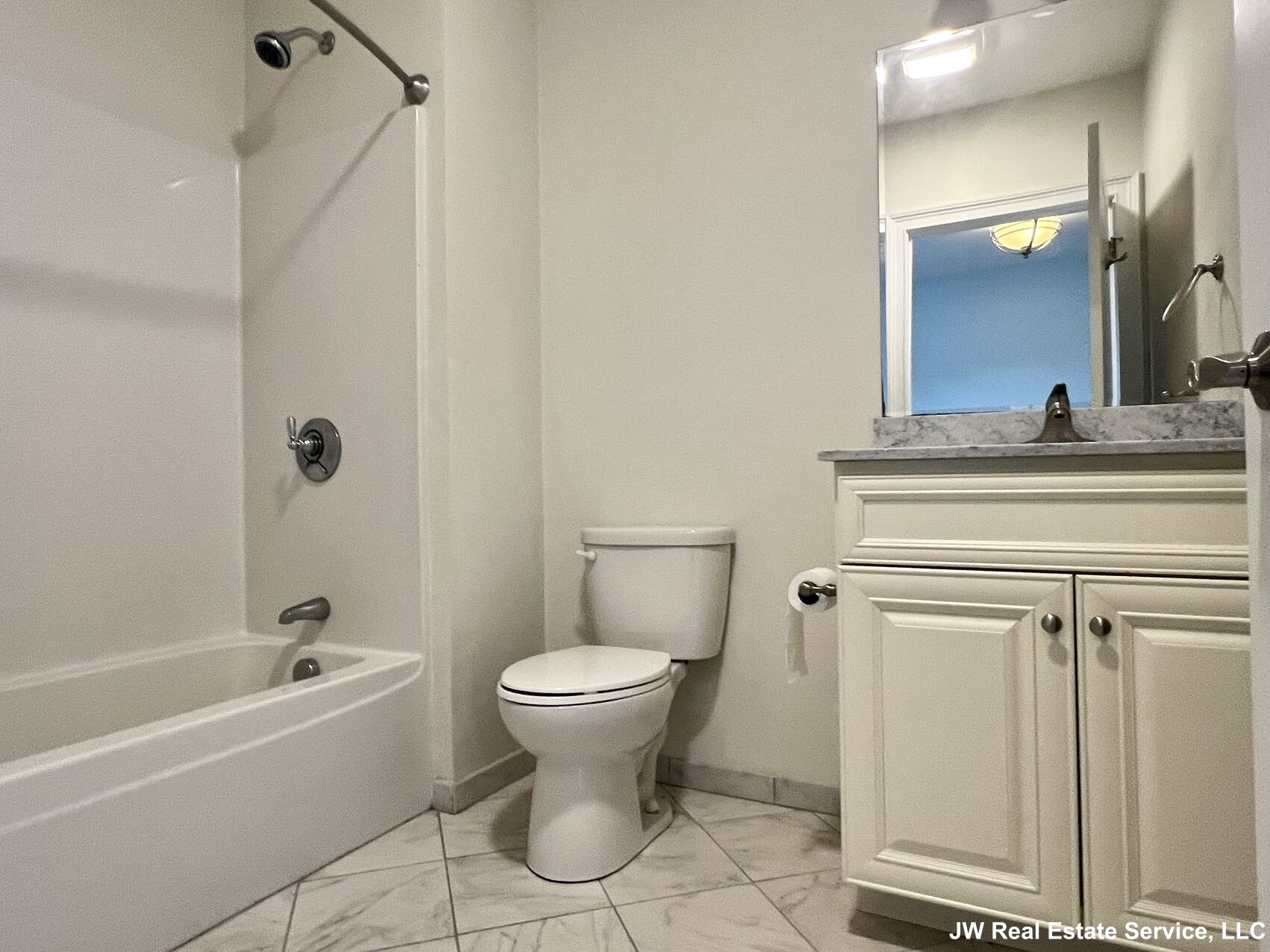 463 Rutherford Ave, Charlestown