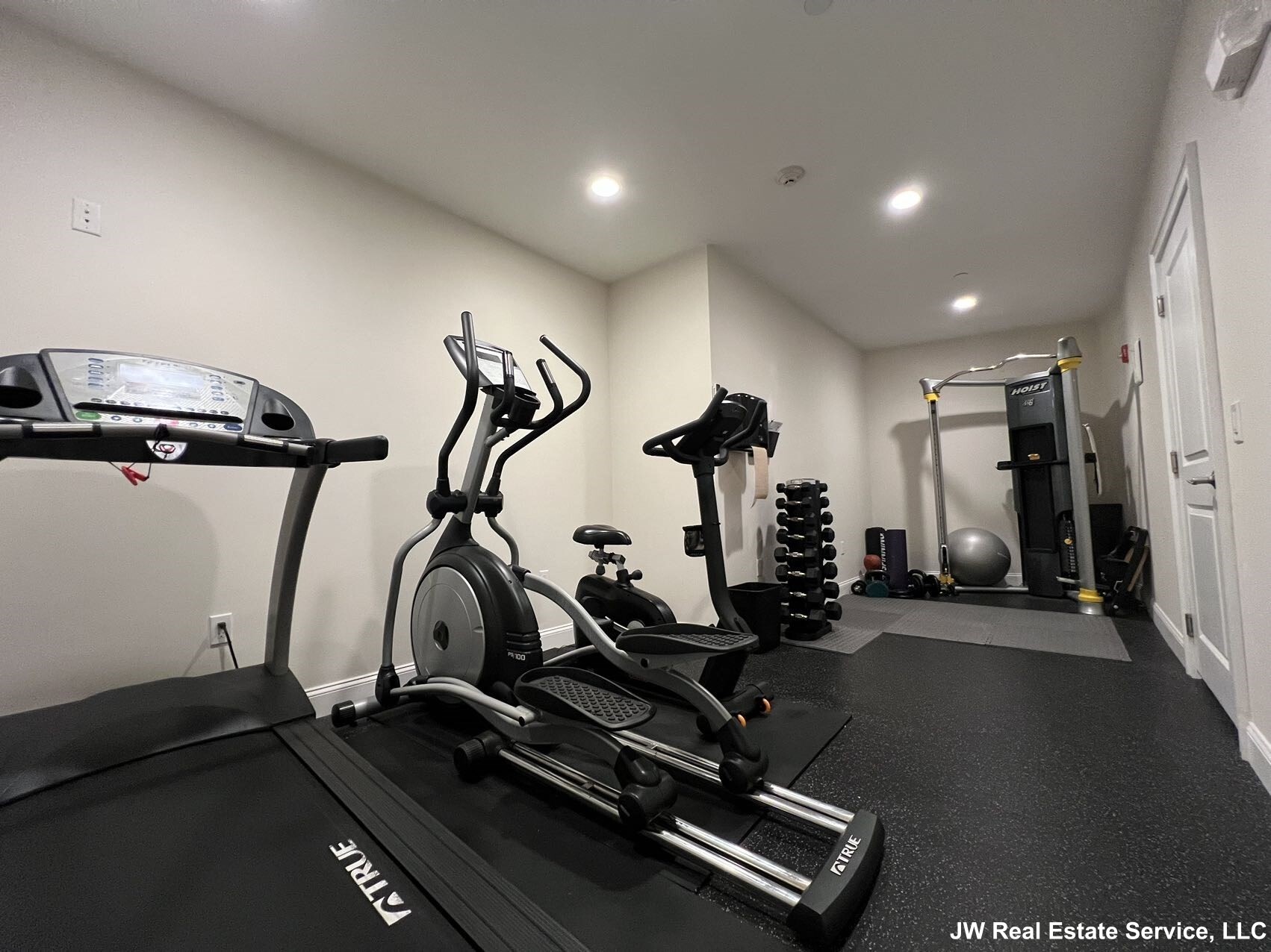 463 Rutherford Ave, Charlestown