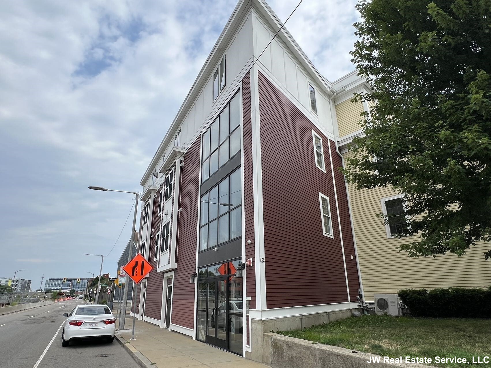 463 Rutherford Ave, Charlestown