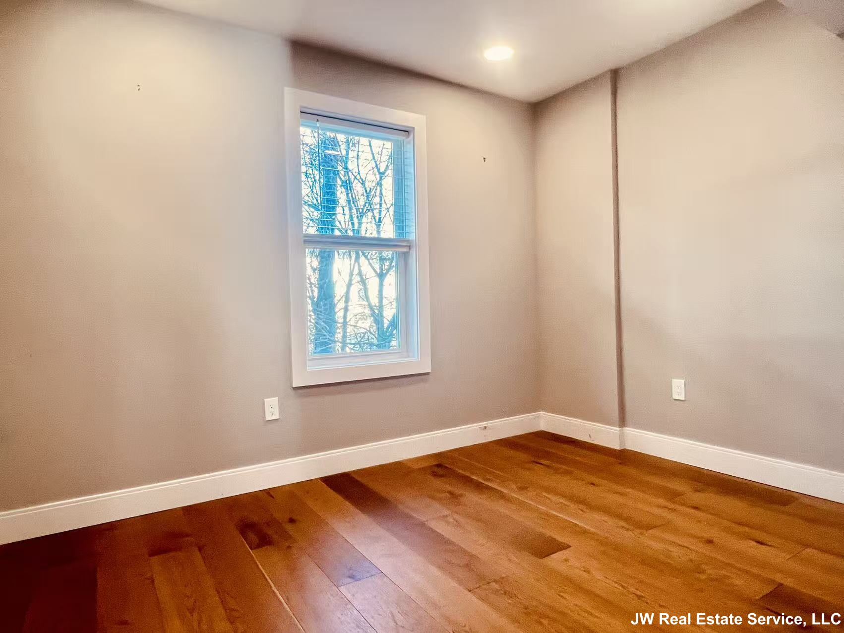 Photos of apartment on Plymouth St.,Cambridge MA 02141