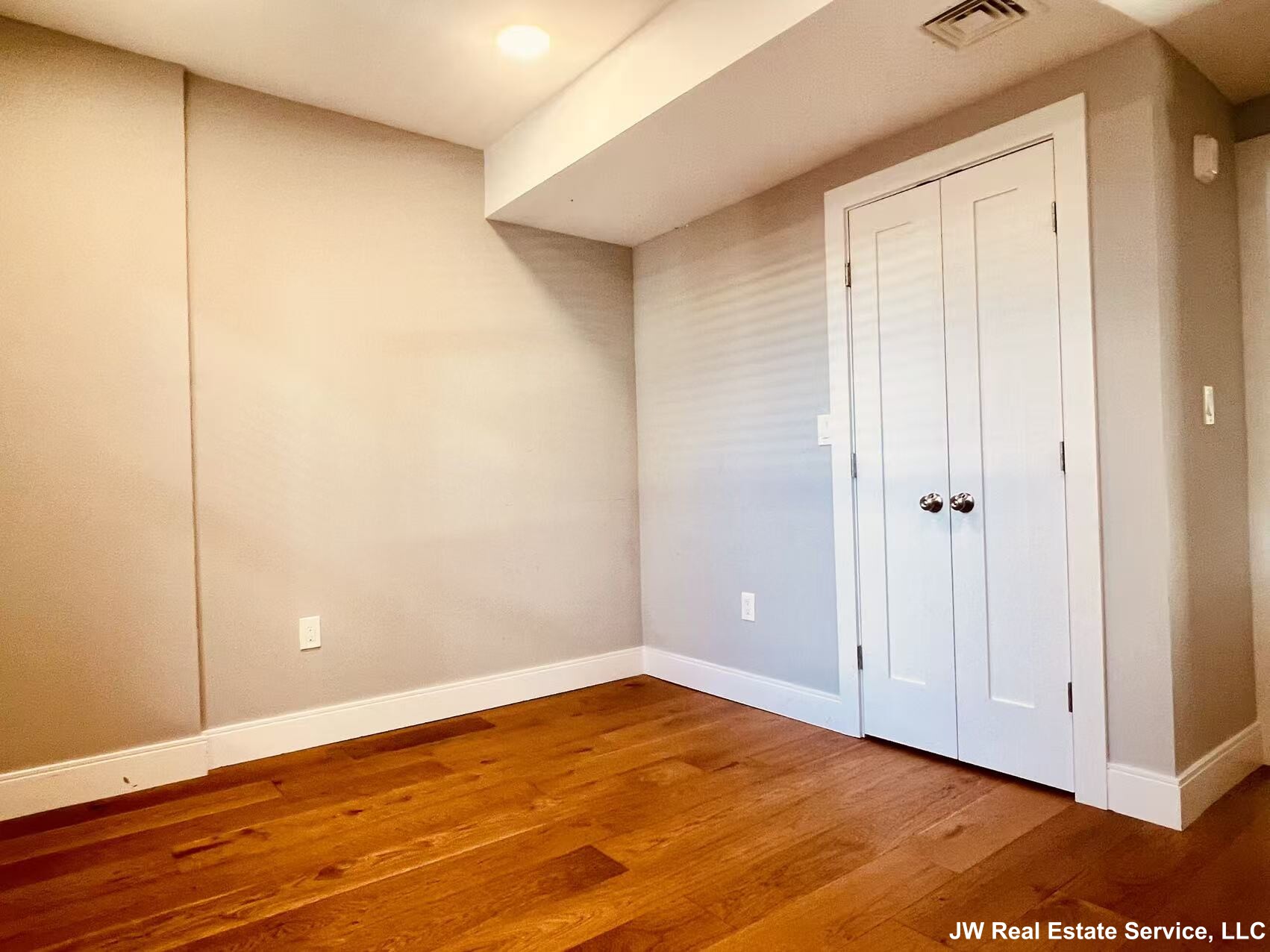 Photos of apartment on Plymouth St.,Cambridge MA 02141