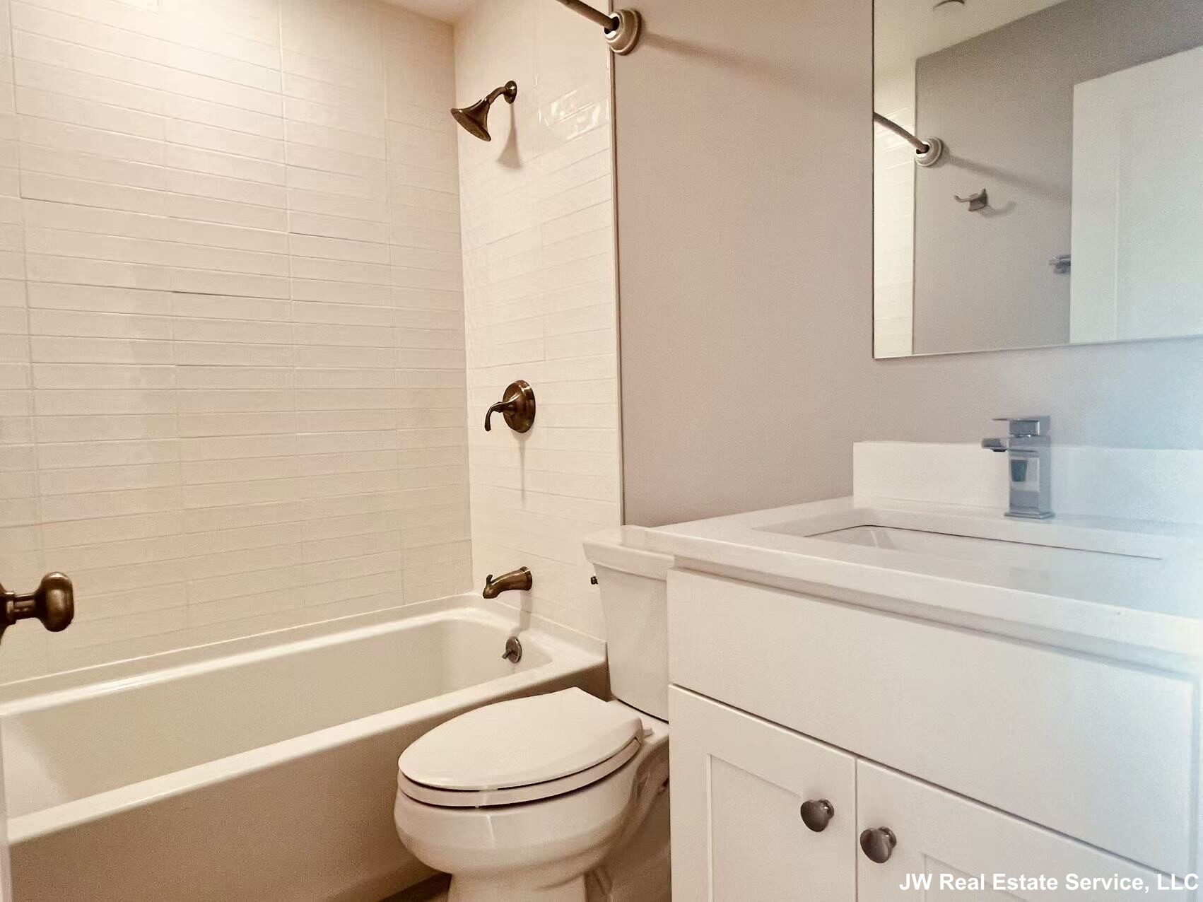 Photos of apartment on Plymouth St.,Cambridge MA 02141