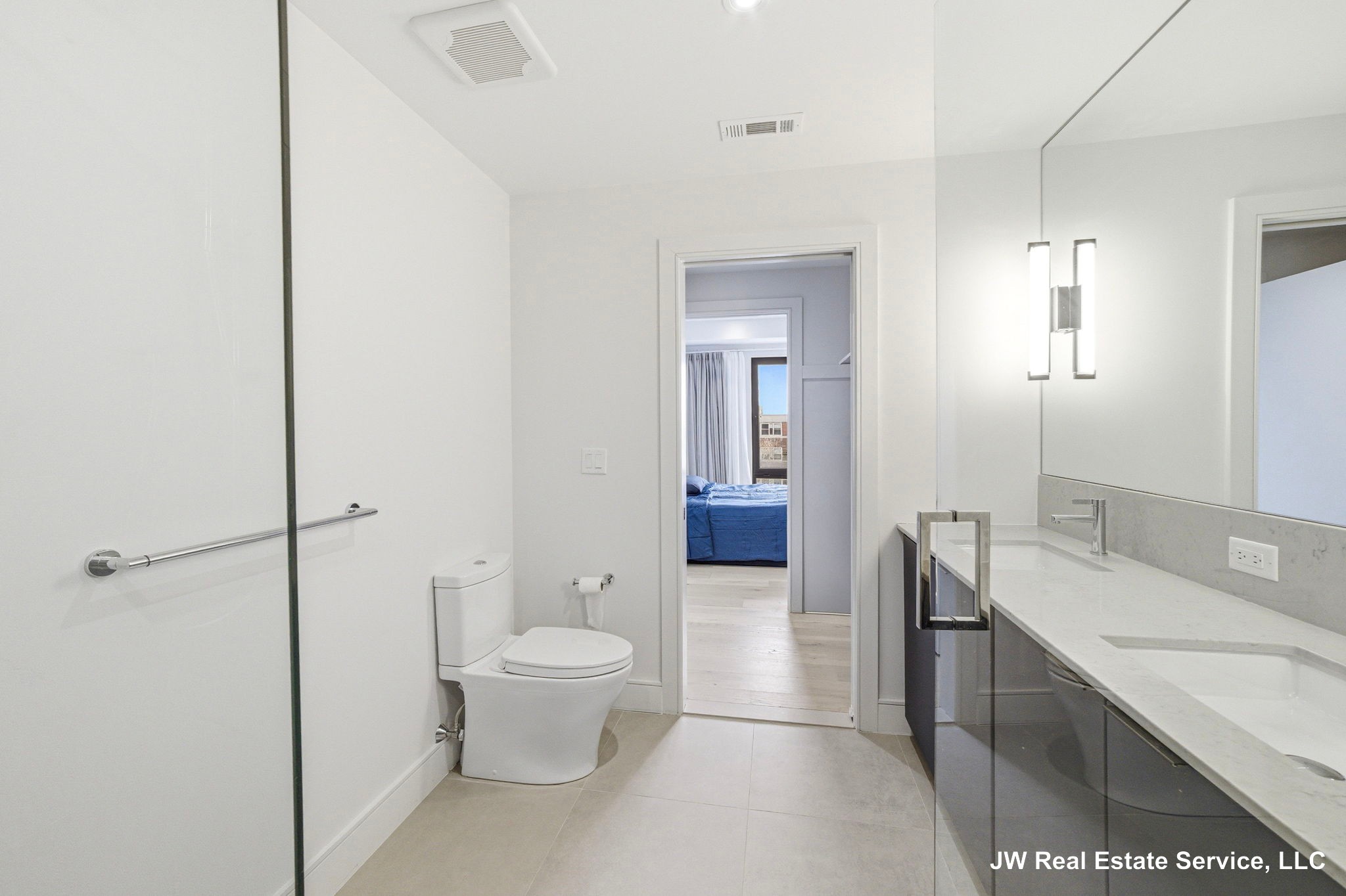 1 nevins hill way — Brighton