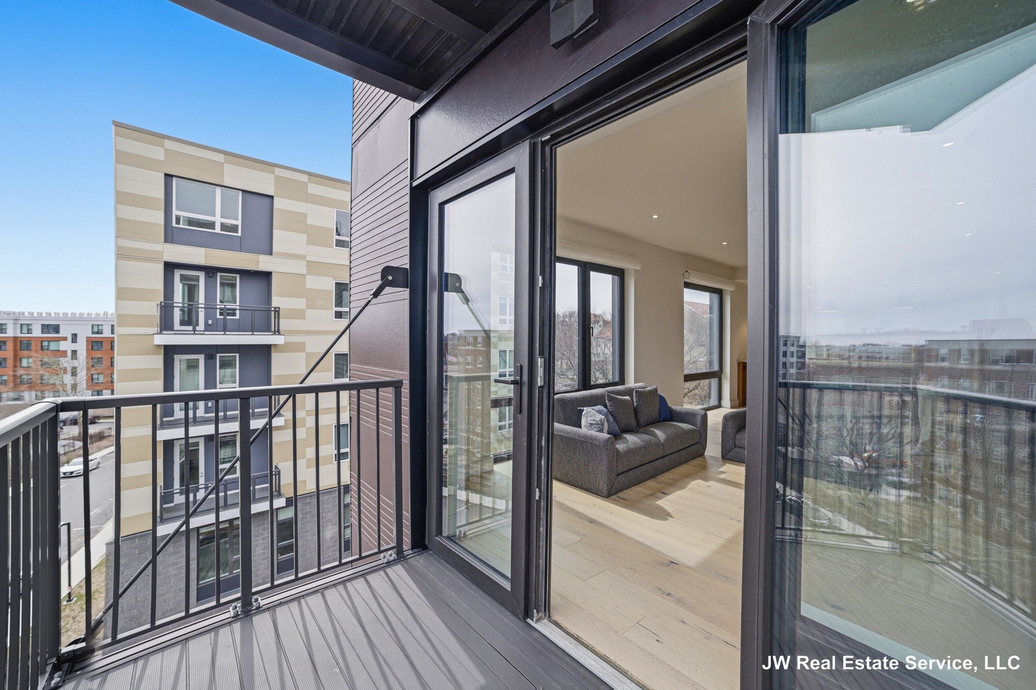 1 nevins hill way — Brighton