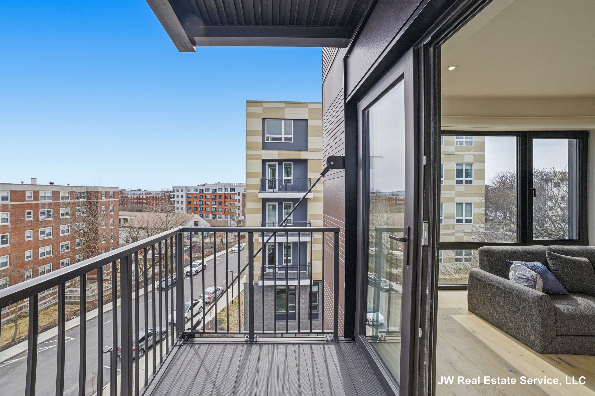 1 nevins hill way — Brighton