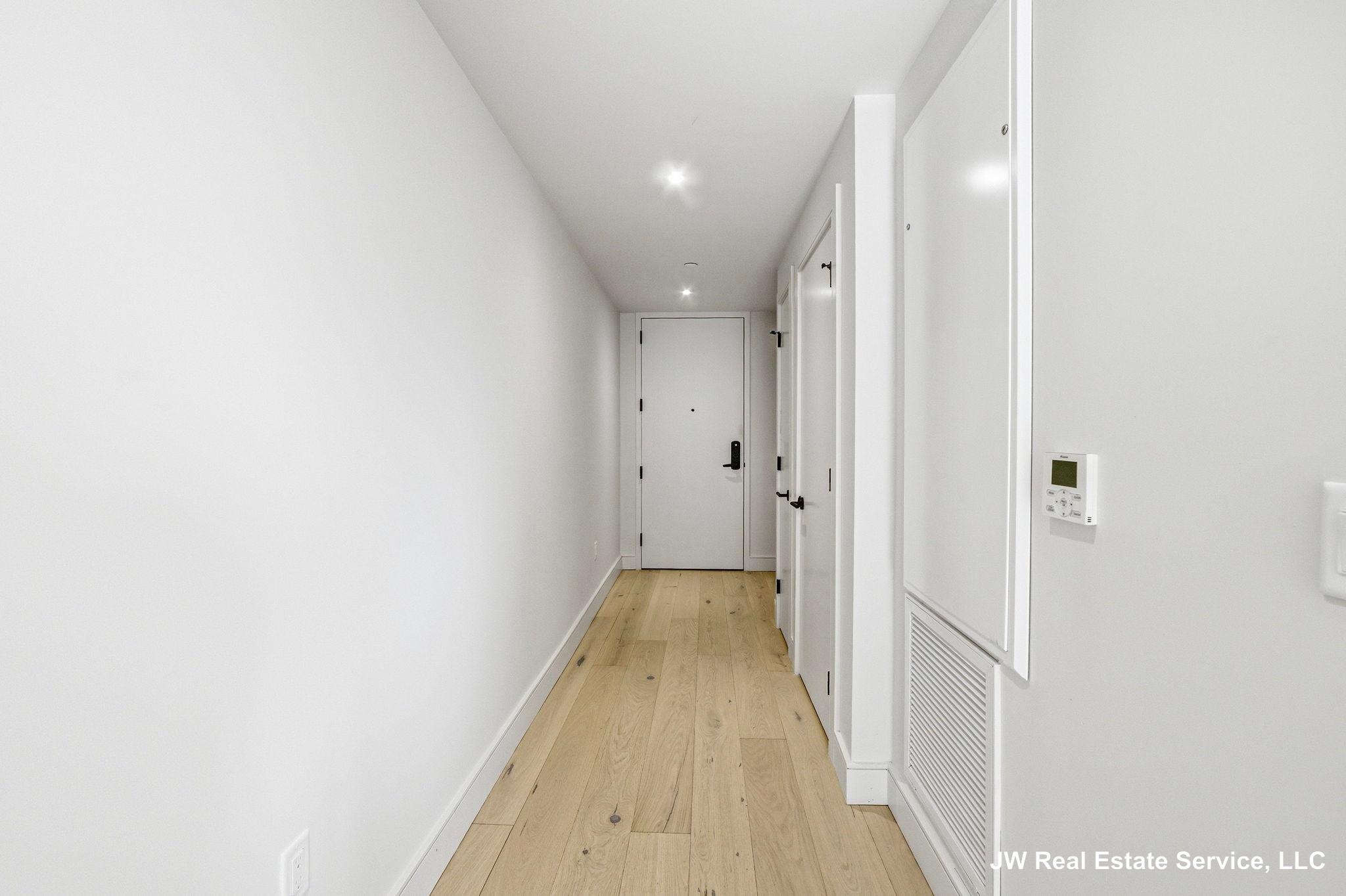 1 nevins hill way — Brighton
