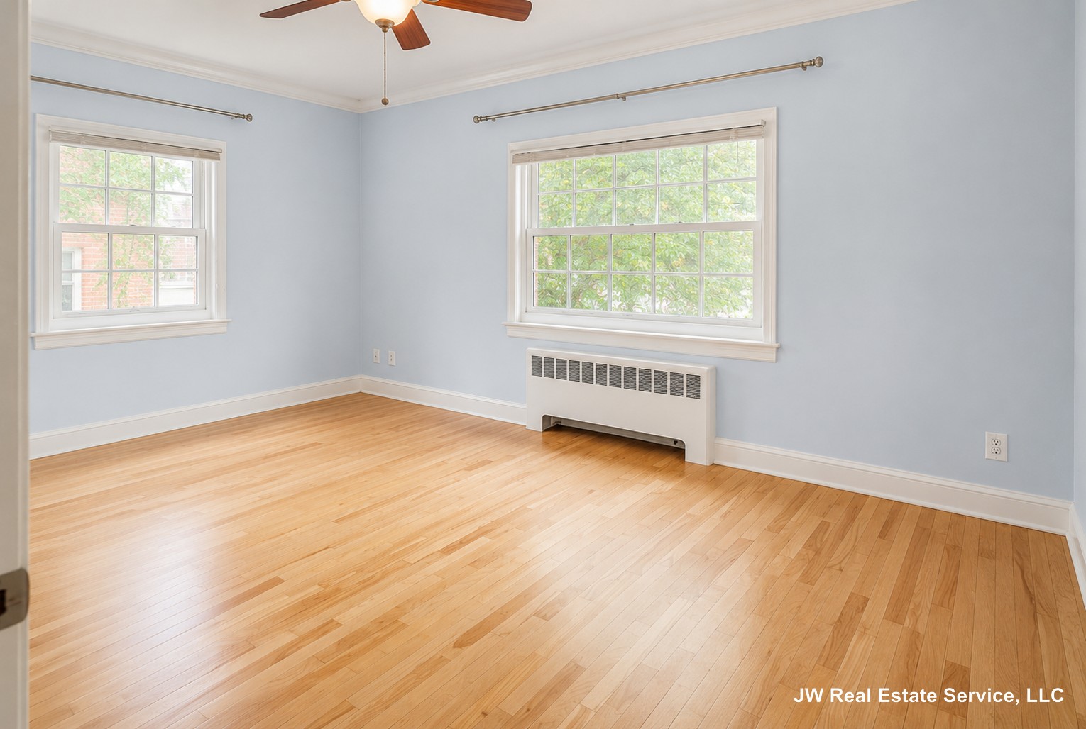 Photo 5 of 652 Washington St. Unit 3