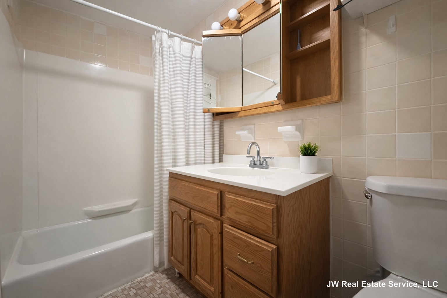 Photos of apartment on Chestnut Hill Ave.,Boston MA 02135