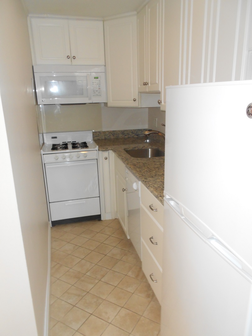 33 Edgerly Rd, Fenway