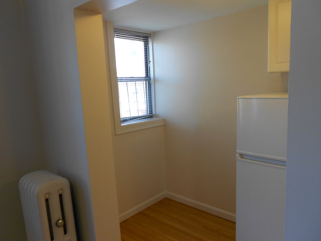 33 Edgerly Rd, Fenway