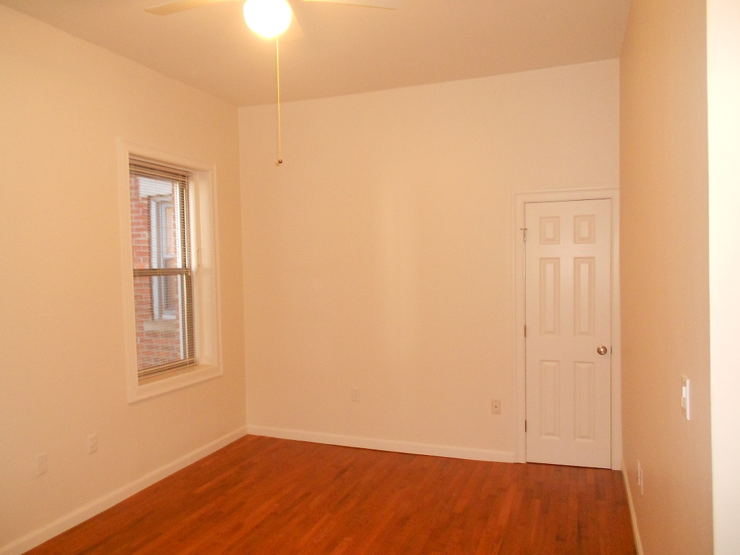 33 Edgerly Rd, Back Bay