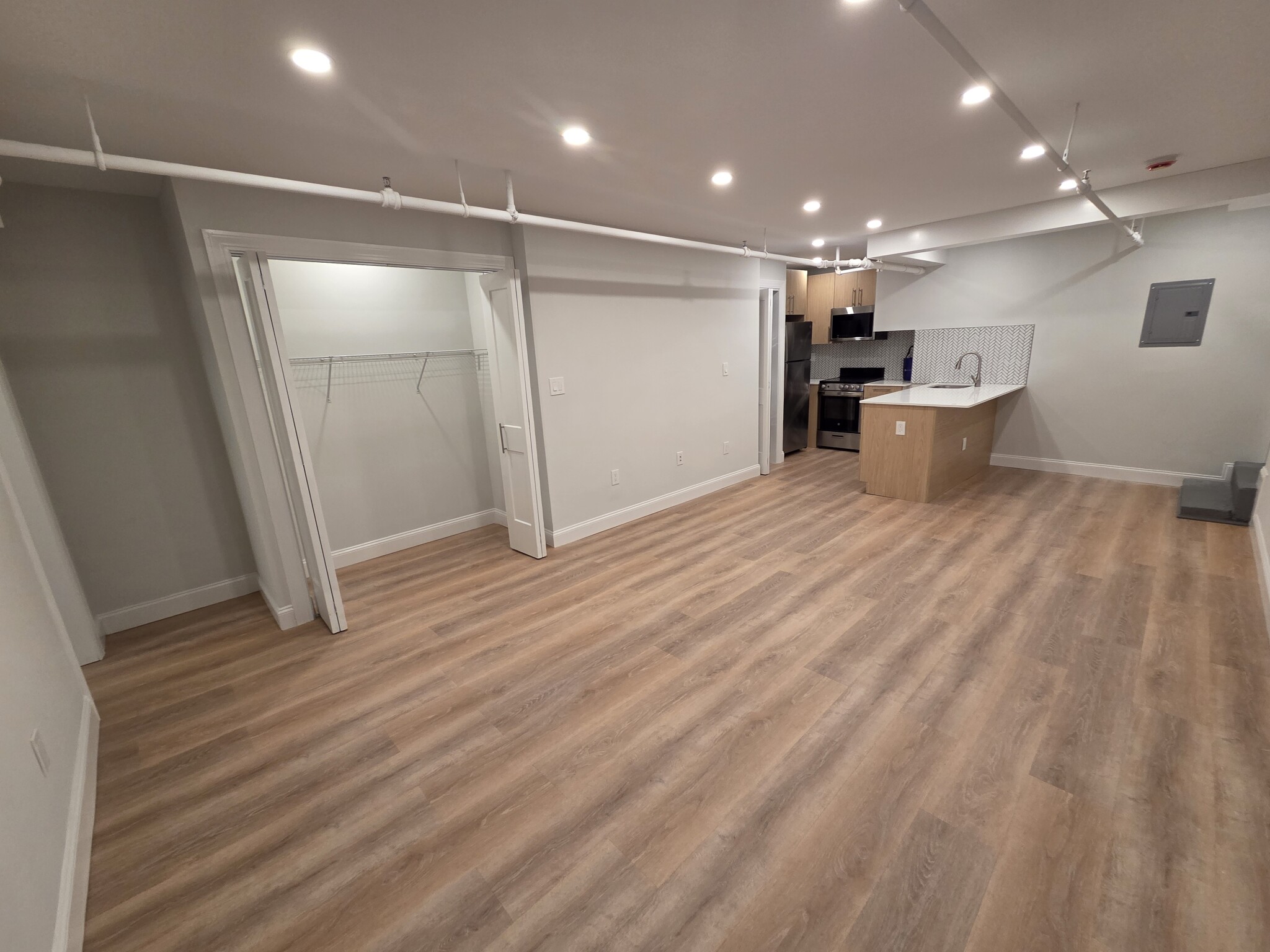 2 Joy St. - 2,800USD / month