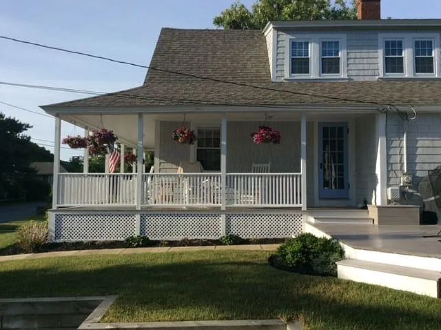 14 Harwich Port - 1,500USD / month