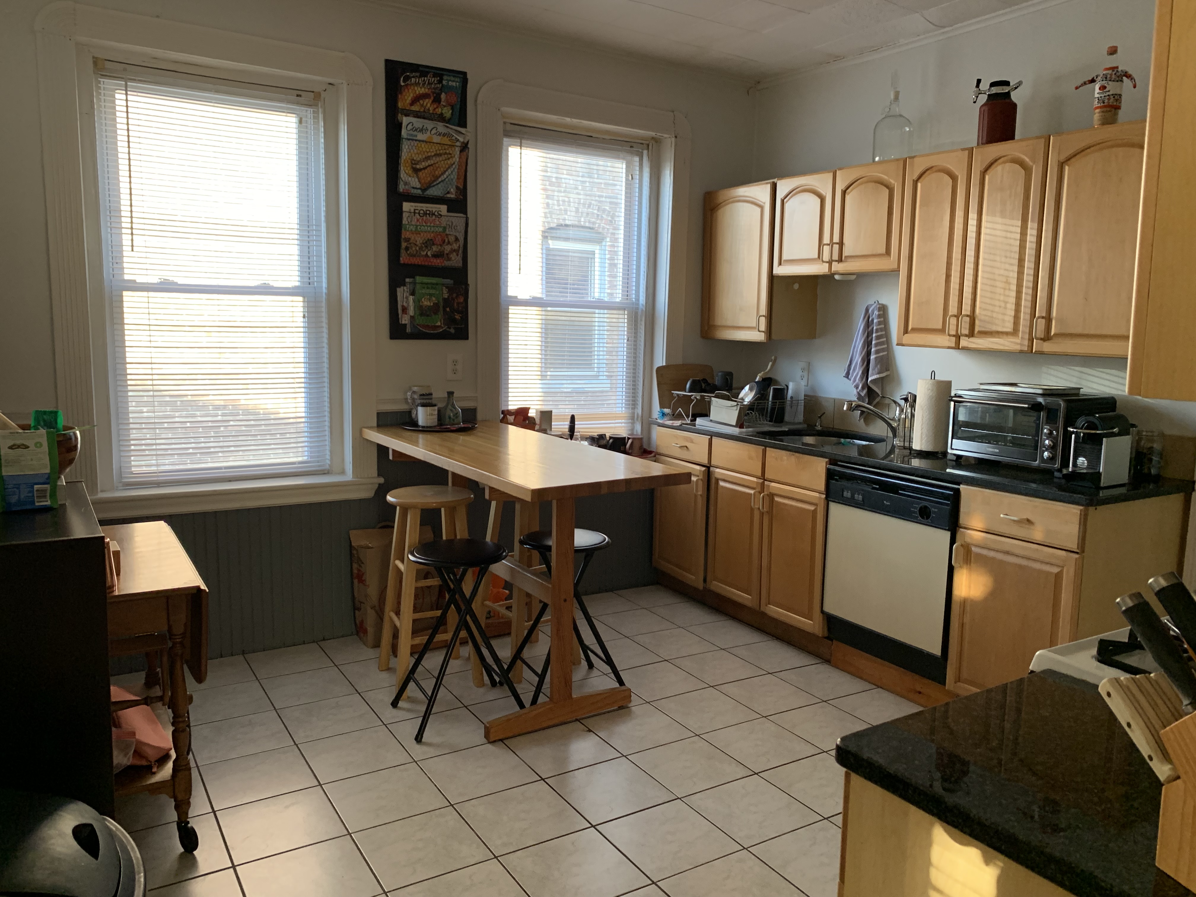 2 bed, 1 bath apartment for rent at 4 Litchfield St Unit 1, Allston — photo 2 of 9